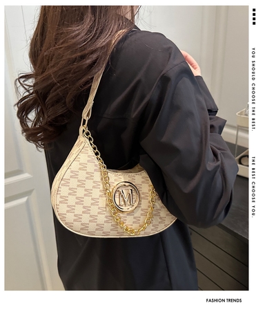 2025 Spring New Arrival Fashionable Niche Underarm Bag Stylish Personalized Shoulder Bag Letter Printed Crossbody Commuter Women's Bag_img_8